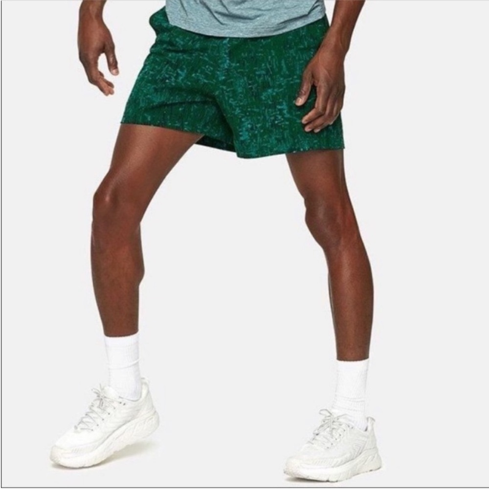 Outdoor Voices Sz. L Rec Shorts 5″ Lined Hunter green- Medium